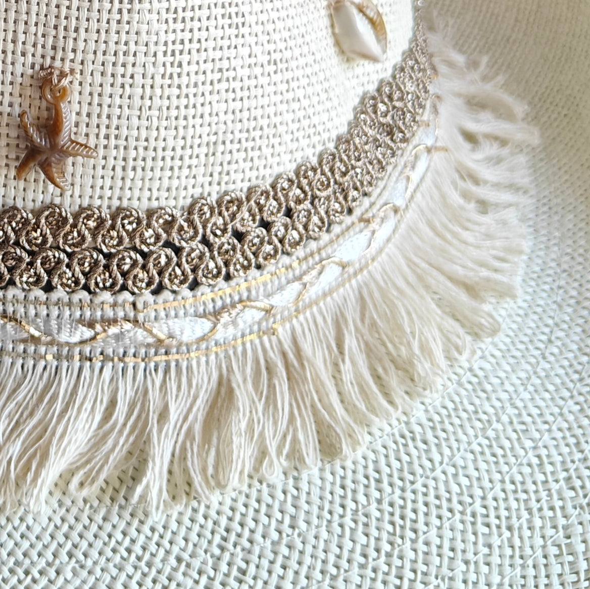Women's Cowboy Sun Hat (Light Beige Shells)